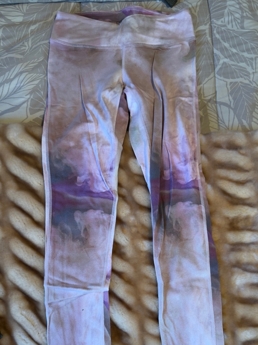 Parklife Colorful print leggings from Aritzia